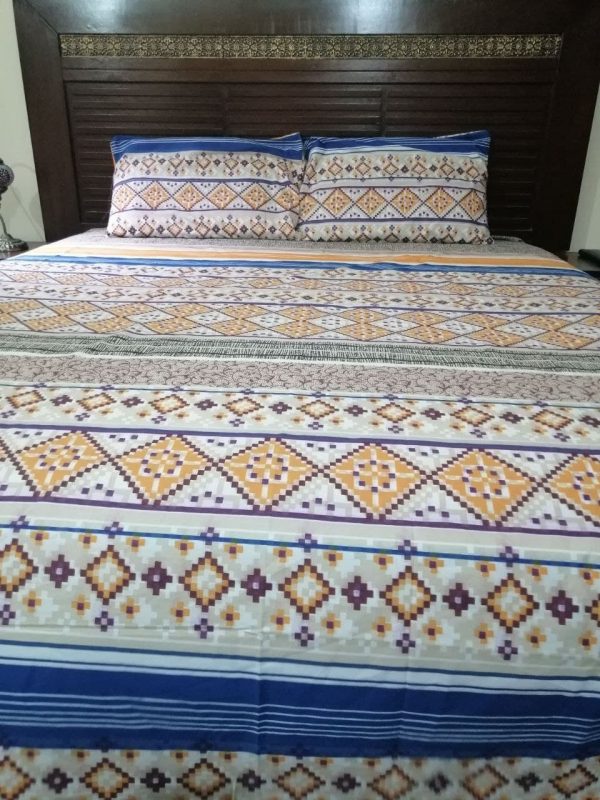 Luxurious Vibrant flat bed sheets set