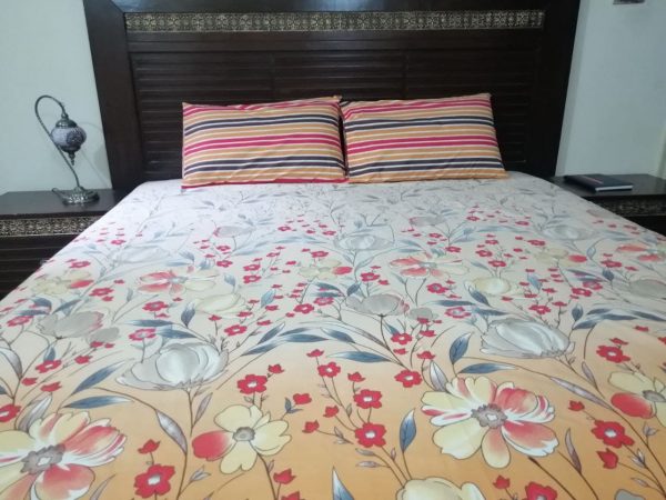 Luxurious bedsheets set