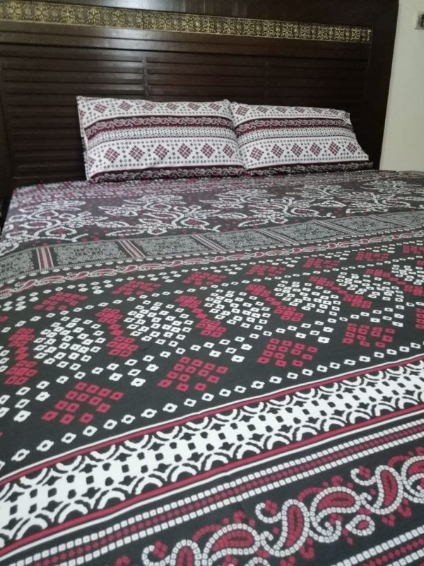 black classic printed bed sheet set