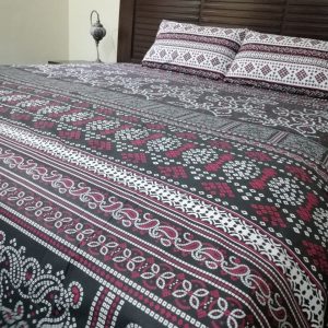 Luxurious bedsheets set