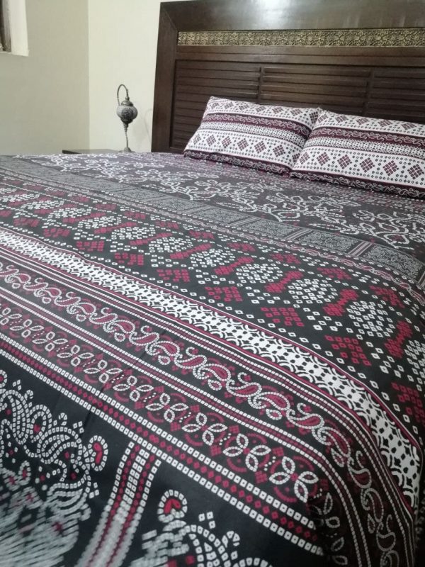 Luxurious bedsheets set